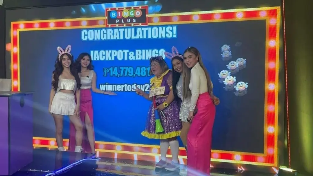Photos Of The Five Winners Receiving Their Prizes