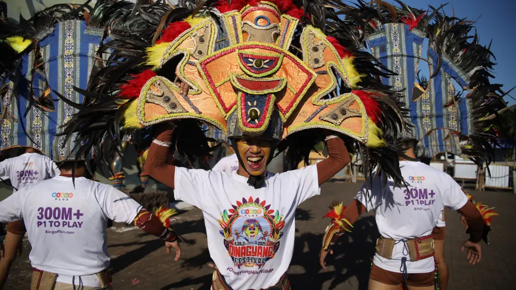 BingoPlus as sponsor at the Dinagyang Festival through a dance showcase in Iloilo