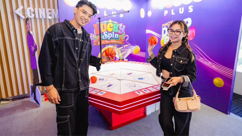 Influencers enjoyed the customized Pinoy dropball game during the BingoPlus block screening of The Kingdom