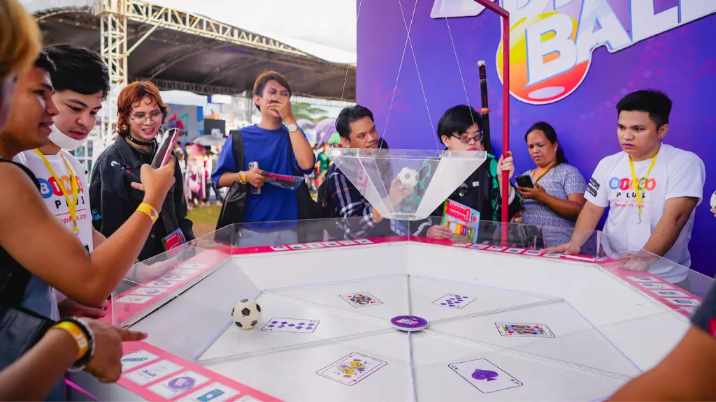 People playing pinoy drop ball game at the event