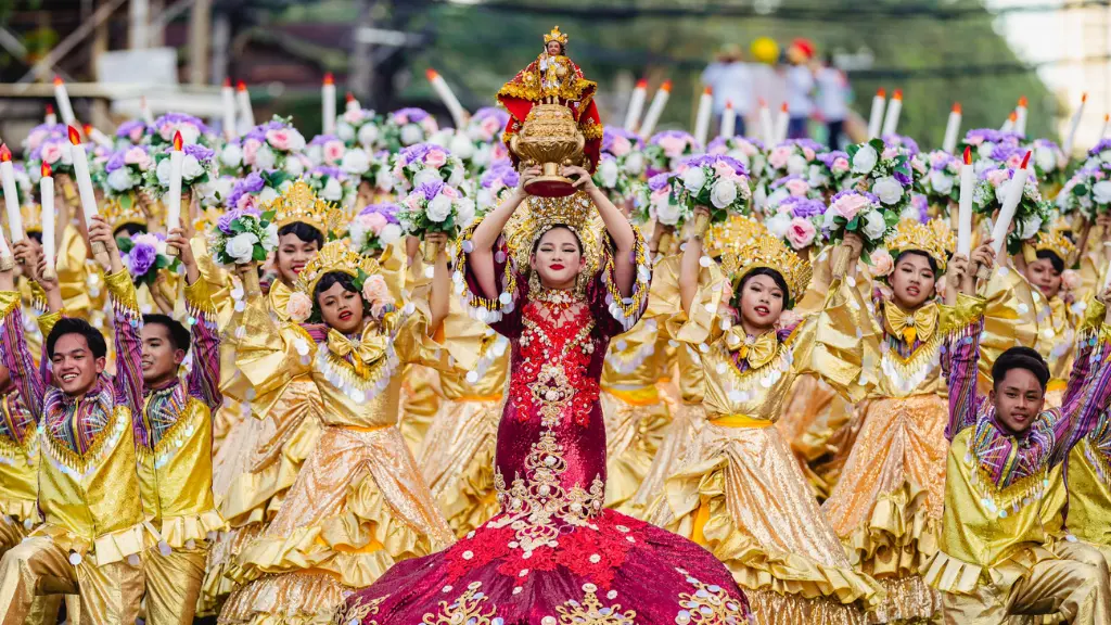 Street dancers gratifying Sto. Nino during the Sinulog Festival 2025.