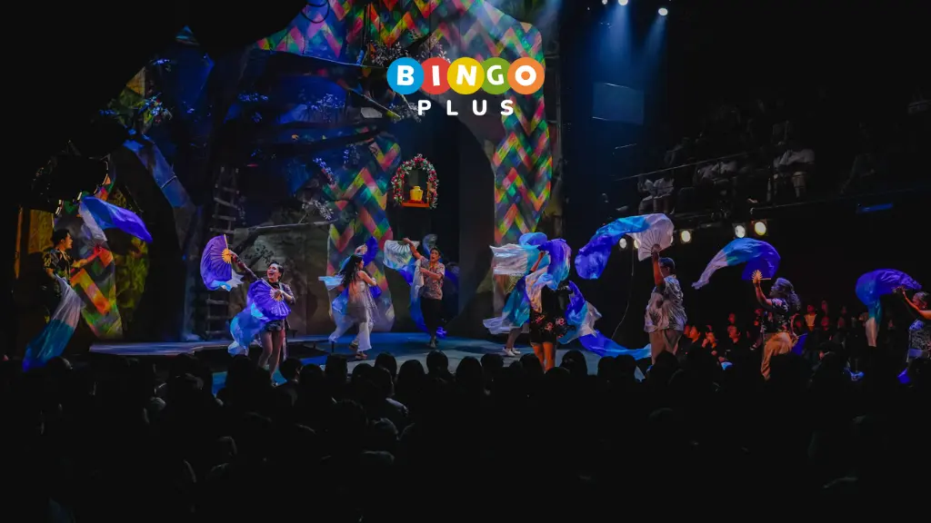 Tabing Ilog Actors performing on real stage