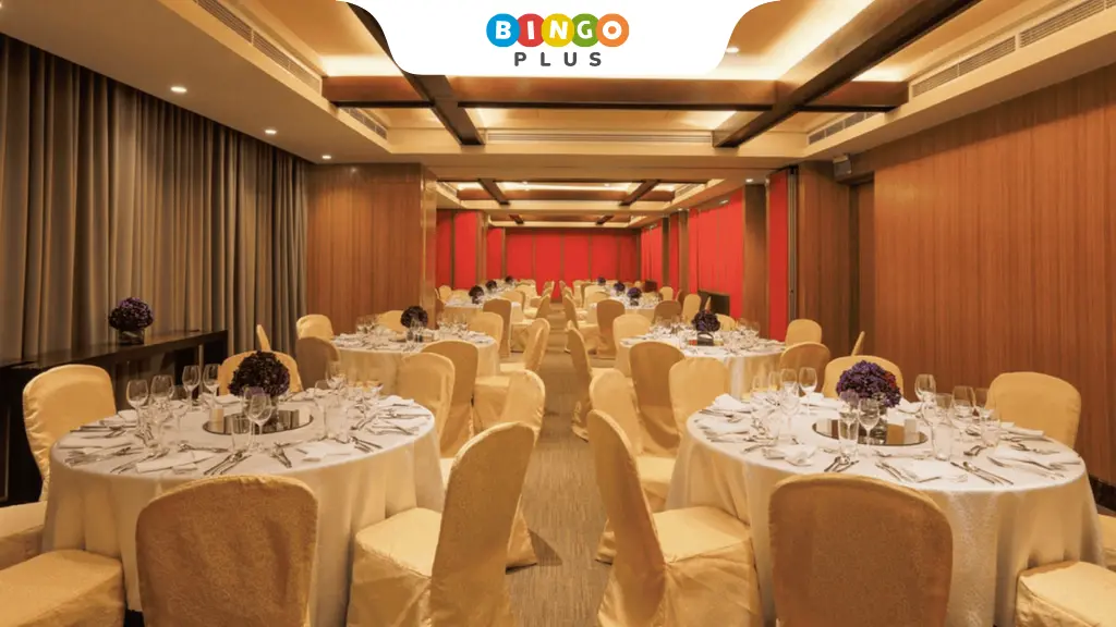 Exclusive VIP banquet restaurant scene picture